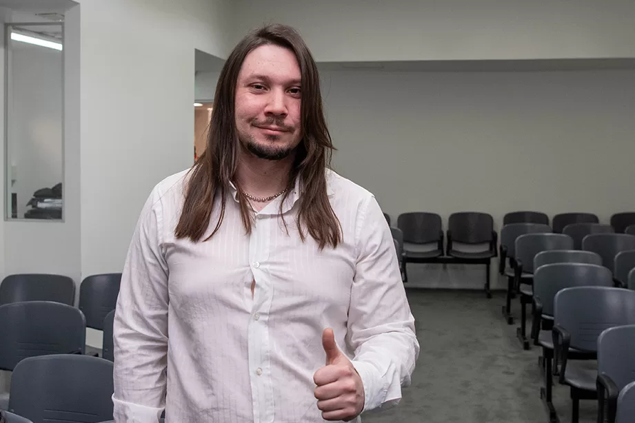 Gabriel Nicolás Carrizo, quien había llegado a juicio acusado como partícipe secundario, resultó absuelto por el atentando a la exvicepresidenta, en línea con lo solicitado por la fiscalía. - Foto: Diego Salotto / Fiscales.gob.ar