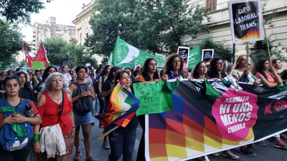 Masiva marcha en Buenos Aires por el Día de la No Violencia contra la ...
